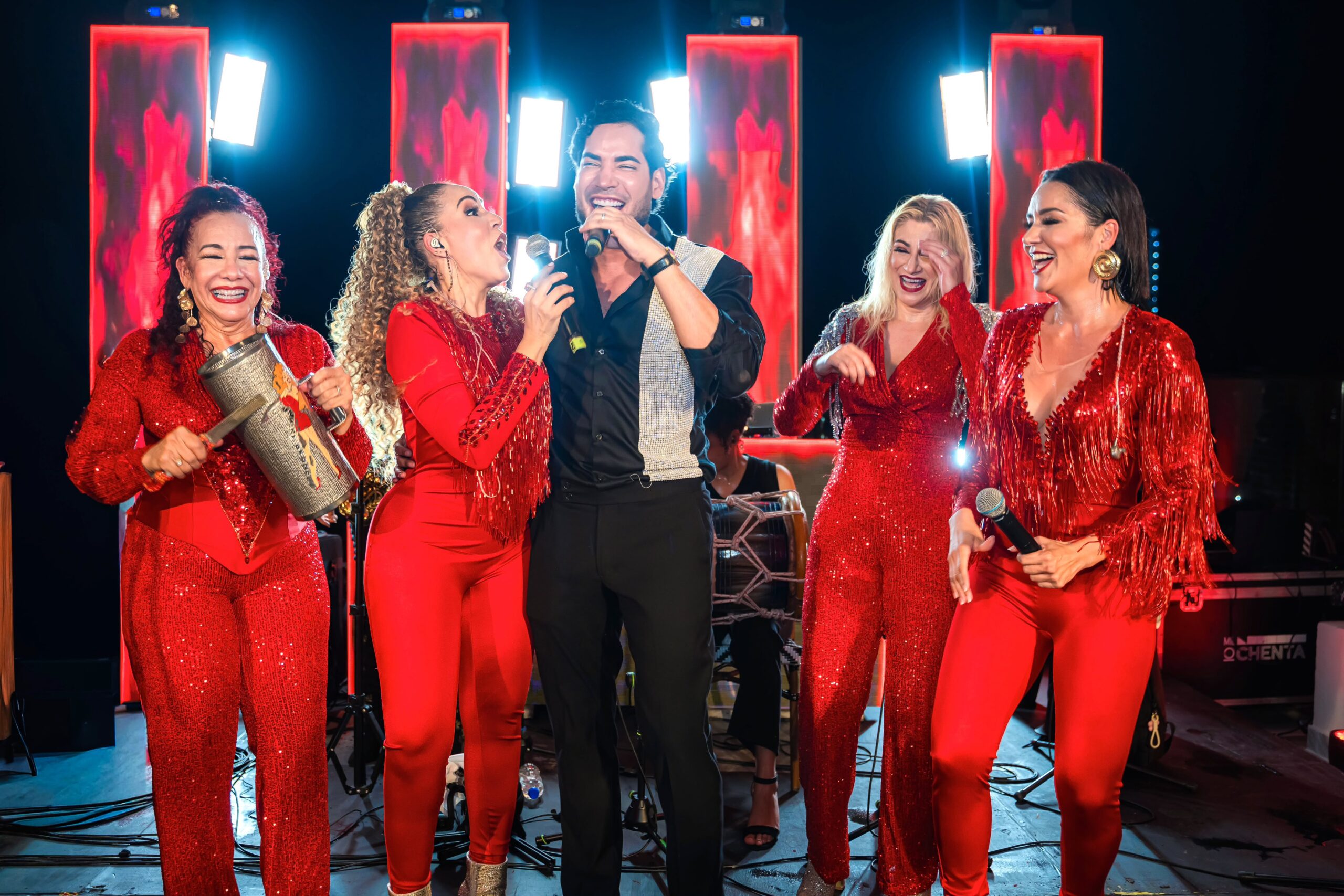 Dr. Marcos Pumarol celebra junto a “Las Chicas El Reencuentro”