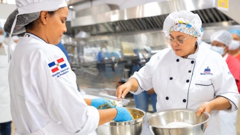 INABIE fortalece la calidad de la alimentación escolar mediante capacitaciones y acompañamiento técnico a 2,244 proveedores