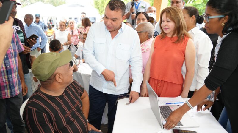 SNS desarrolla jornada de salud preventiva en beneficio de familias de Sánchez Ramírez