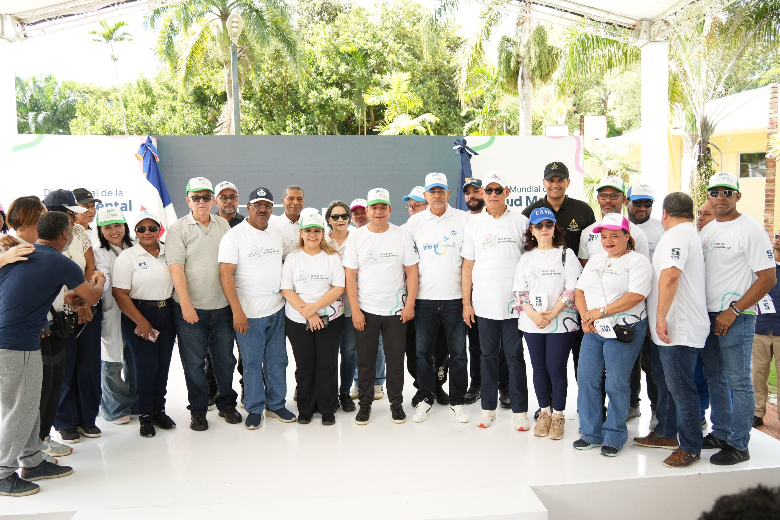 SNS realiza primera caminata por la salud mental y destaca aumento de camas para atención especializada