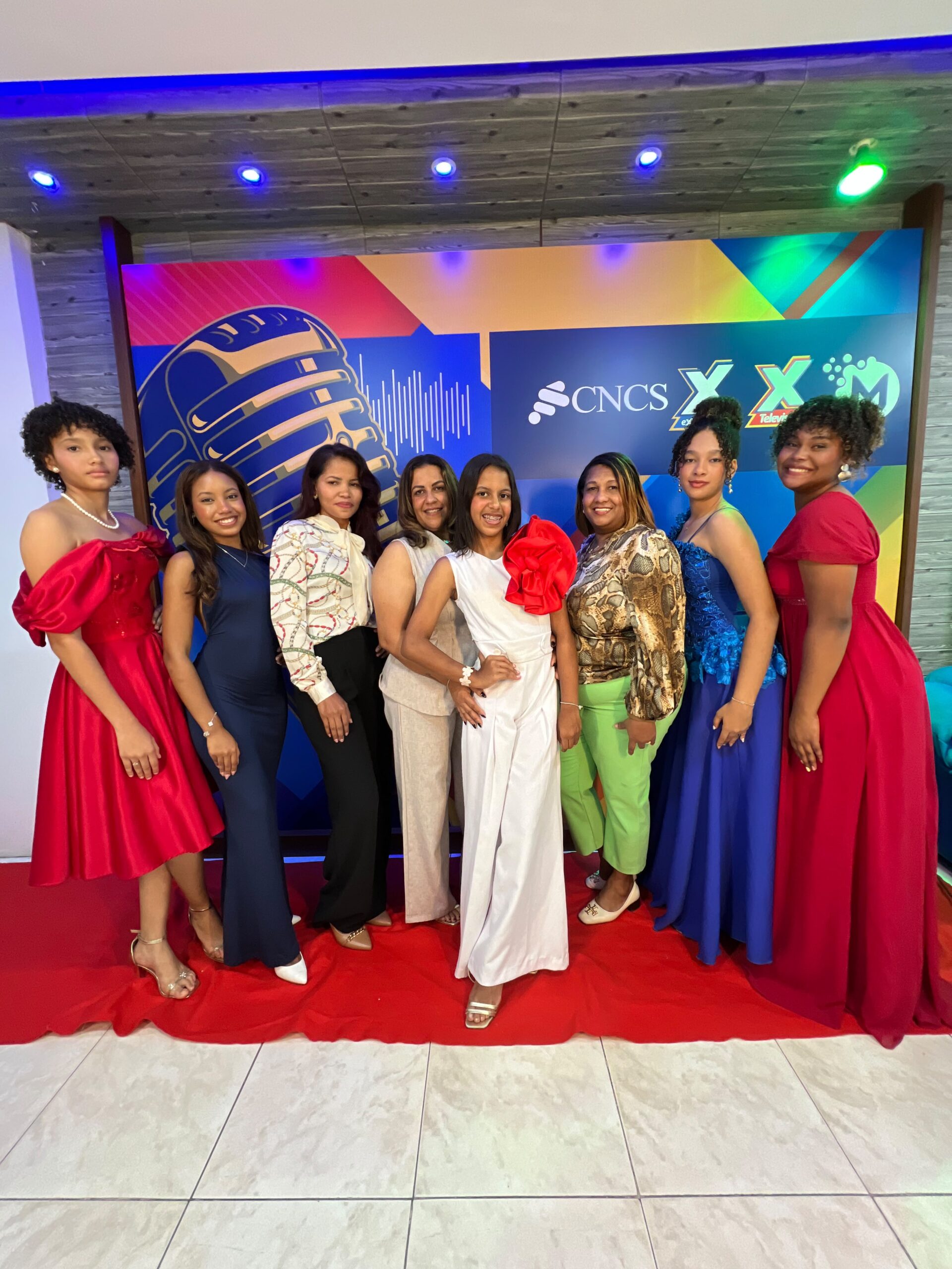 “Los Domis con Filtro” celebran su segundo aniversario apostando al fortalecimiento familiar y la promoción de valores a través de jóvenes comunicadoras