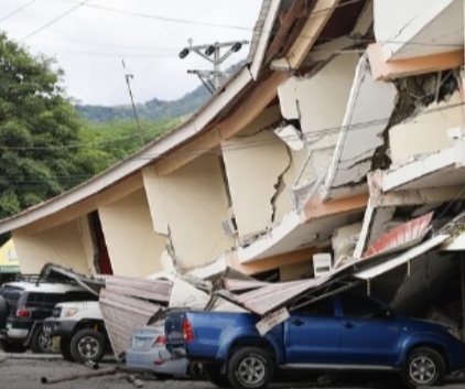Al menos 27 heridos leves y más de 400 edificaciones afectadas por el terremoto en Panamá