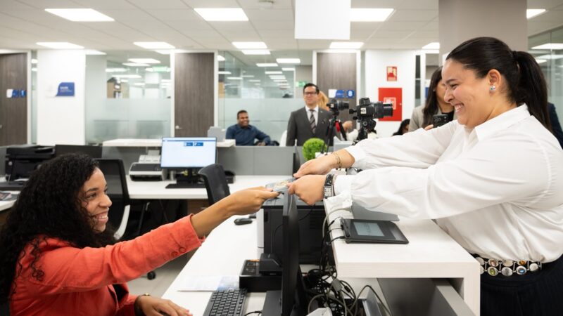 Pasaportes amplía a Italia el servicio del pasaporte electrónico y suma cinco ciudades en Europa